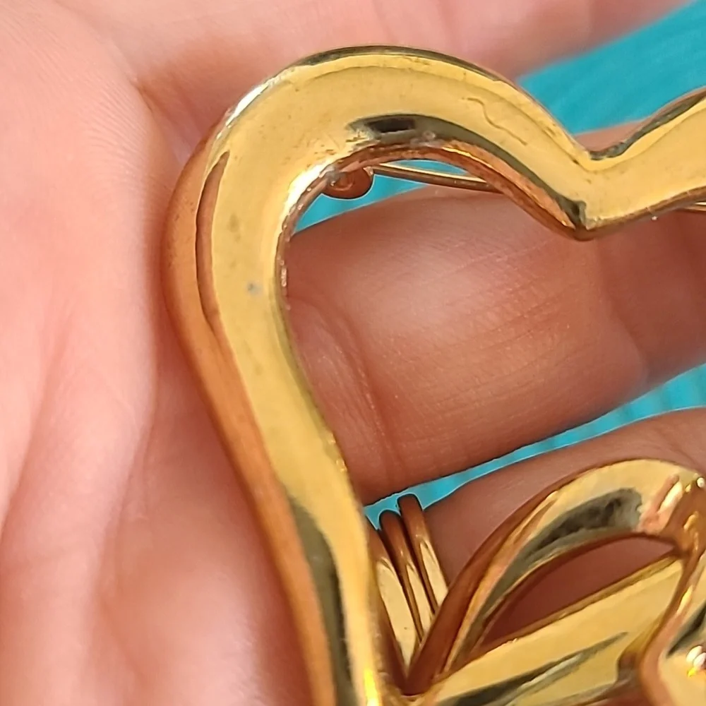 Elegant Gold Toned Double Heart Brooch